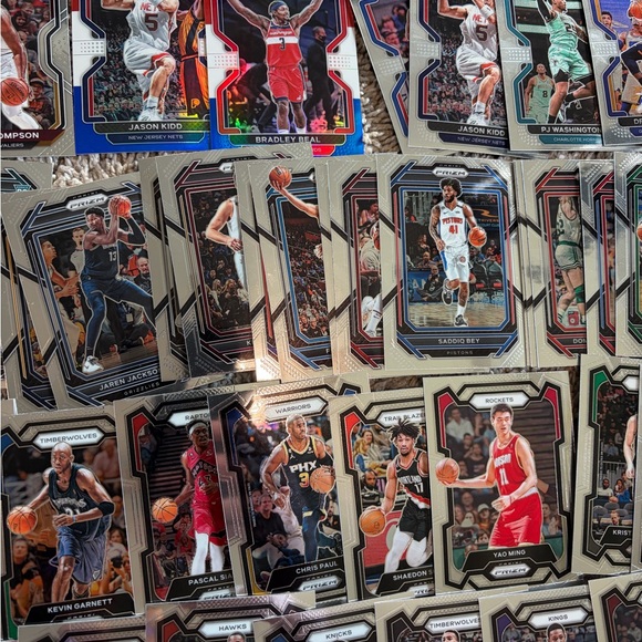 68 card lot of 2020-2025 Panini Prizm Monopoly & Prizm vet & Rookie basketball - Picture 6 of 7